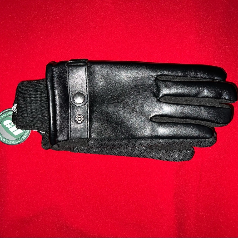 Touch Screen Gloves NWT